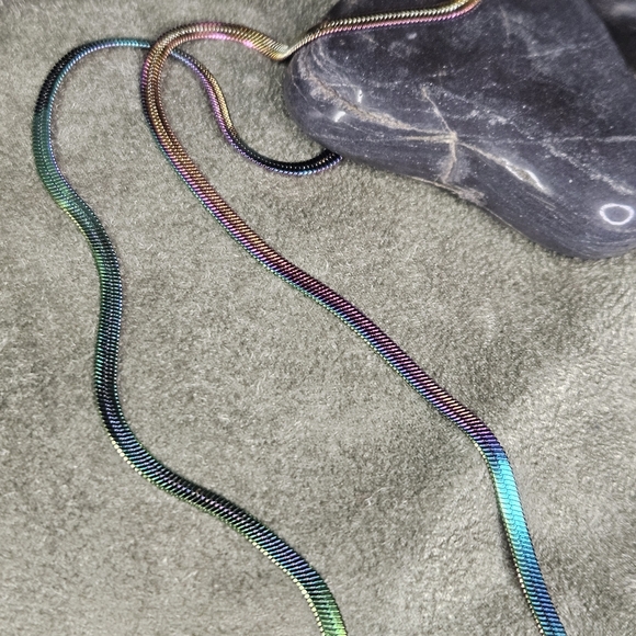 Beautiful Gradient Herringbone Chain - Picture 1 of 9